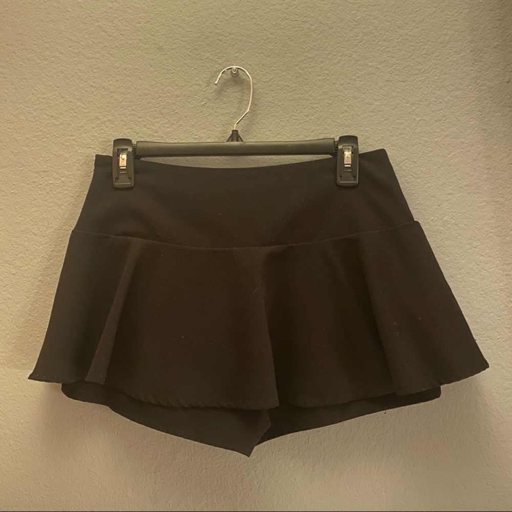 Black cute mini skirt with undershorts